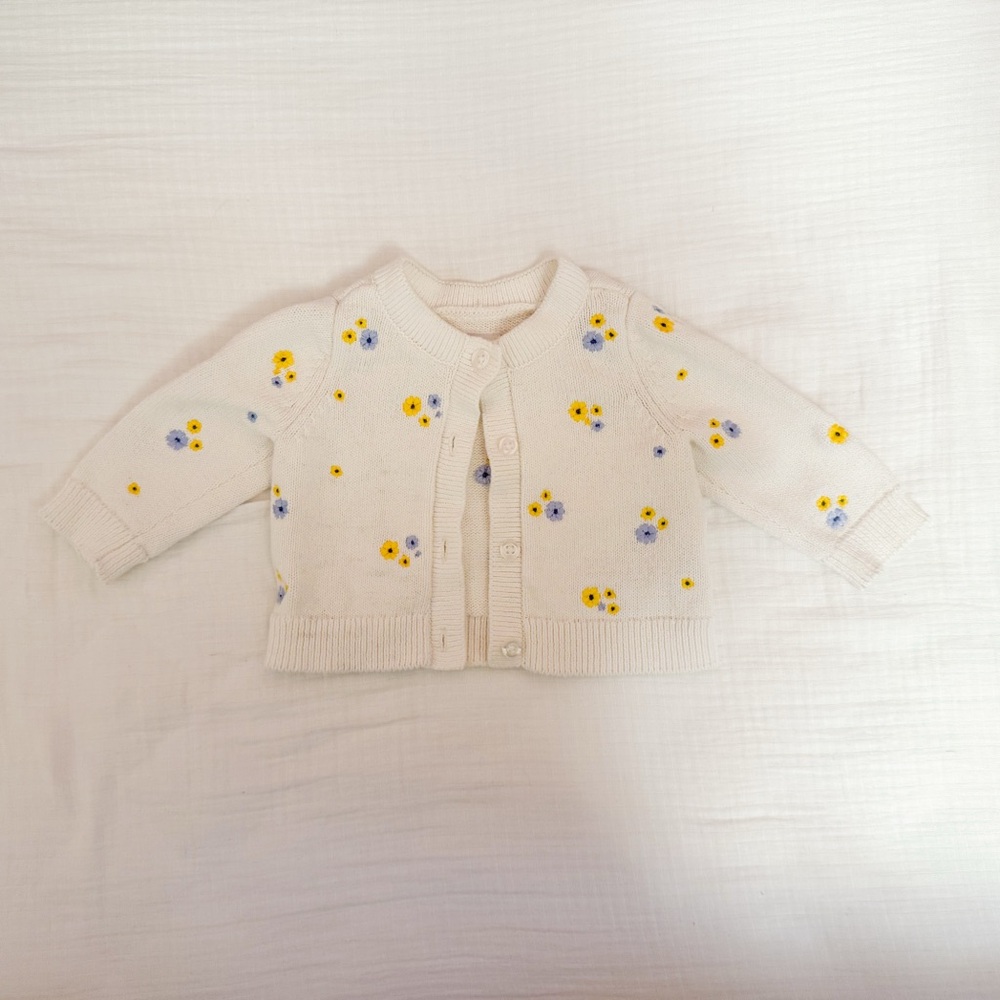 Baby Gap Floral Sweater | 3-6 M